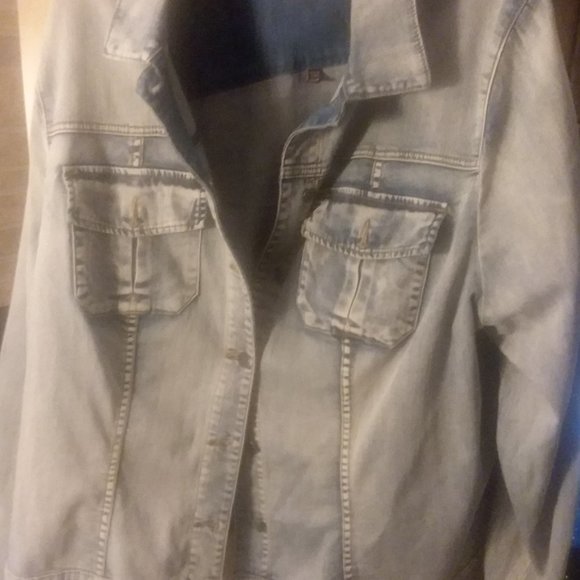 Faded blue jean jacket by KUT from the cloth , plus size - Picture 5 of 6